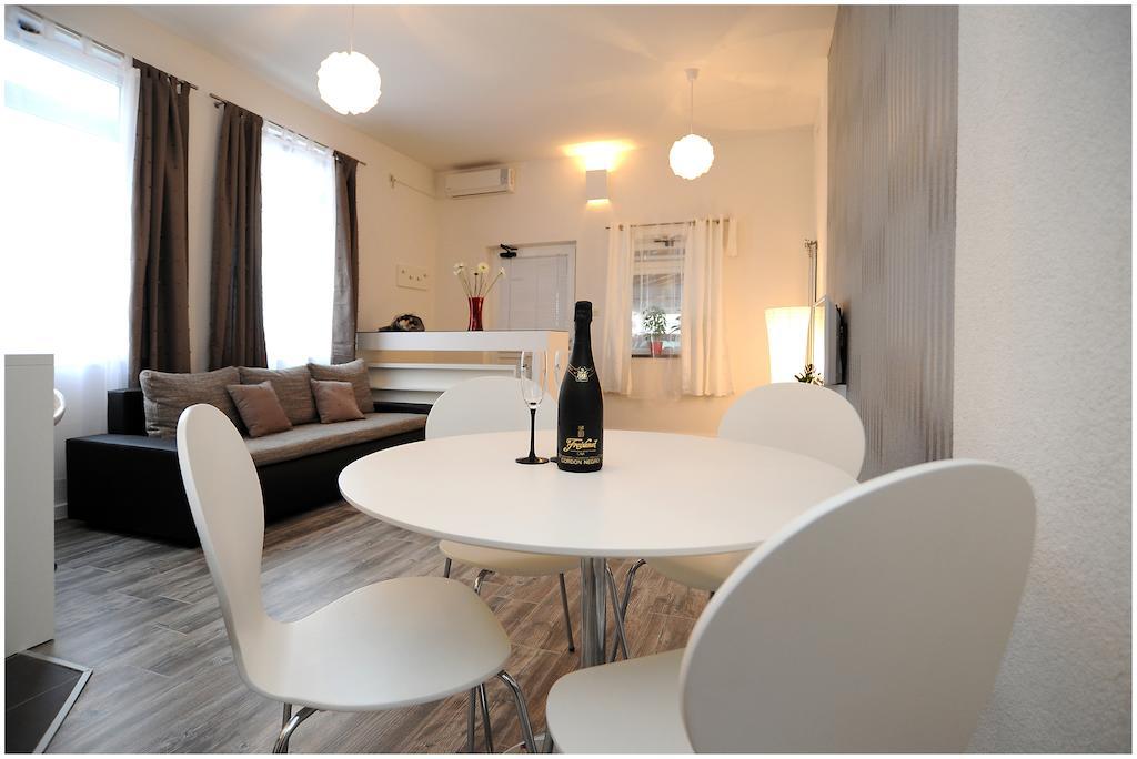Guest House D&G -I Apartment & Room Zadar Ruang foto